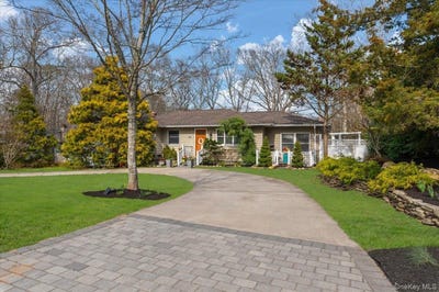 /international/us/26-bittersweet-avenue-hampton-bays-ny-110107475271/