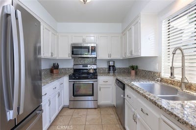 /international/us/2145-n-orange-olive-road-orange-ca-110108359747/