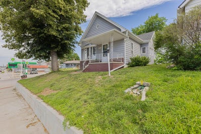 /international/us/801-e-erie-street-missouri-valley-ia-110108903142/