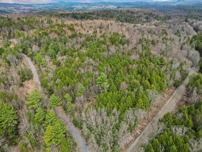 /international/us/hemlock-ridge-lot-2-3-westford-vt-110107539261/