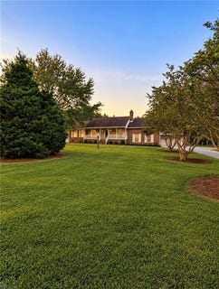 /international/us/16201-cabin-pond-lane-boykins-va-110120498150/