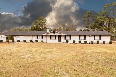 /international/us/4882-us-highway-63-jersey-ar-110105782595/