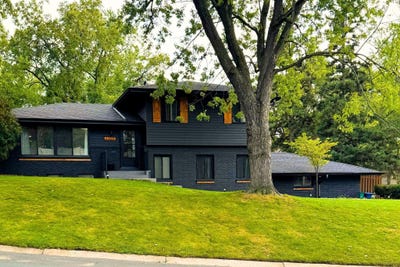 /international/us/1100-pierce-terrace-ne-columbia-heights-mn-110120081359/