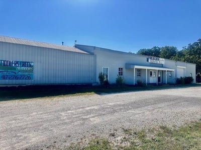 /international/us/16015-highway-39-stockton-mo-110092709115/?lang=en
