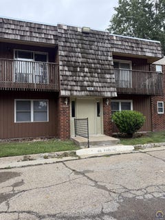 /international/us/5443-sw-12th-ter-topeka-ks-110120580120/