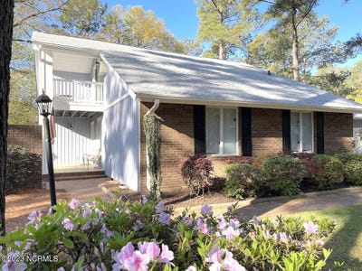 /international/us/375-saint-andrews-drive-pinehurst-nc-110104866733/