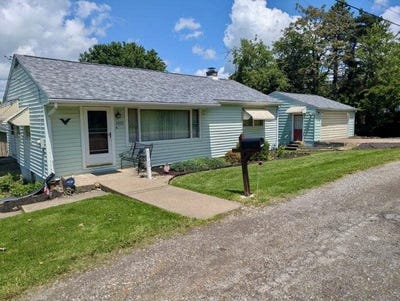 /international/us/3000-30th-st-beaver-falls-pa-110108362328/