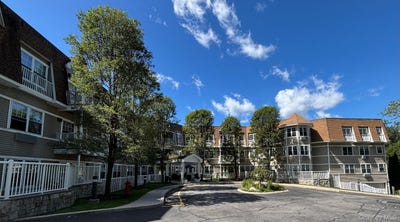 /international/us/311-sutton-drive-mount-kisco-ny-110110344079/