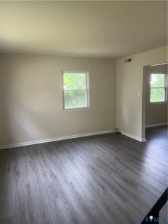 /international/us/1019-liberty-avenue-hopewell-va-110107796879/
