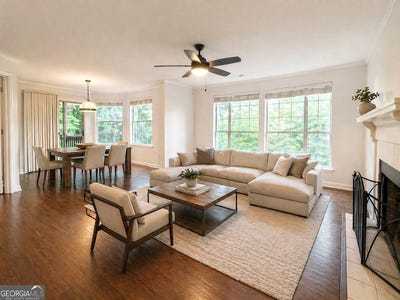 /international/us/1119-sandy-lane-drive-johns-creek-ga-110107653649/