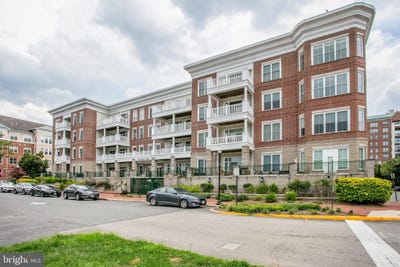 /international/us/525-belmont-bay-drive-woodbridge-va-110100676982/