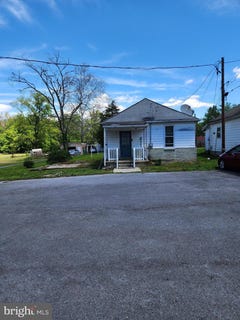 /international/us/12512-stone-bridge-drive-hagerstown-md-110107960246/