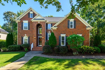 /international/us/111-hickorywood-boulevard-cary-nc-110120754678/