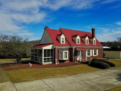 /international/us/307-grayson-street-galax-va-110106206600/