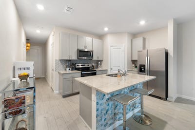 /international/us/3936-se-caladium-court-stuart-fl-110108477198/