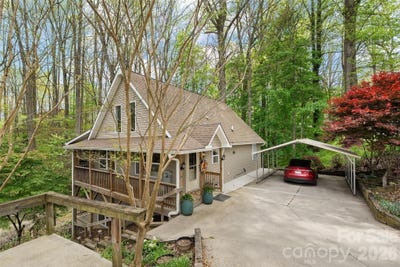 /international/us/215-atkins-loop-lake-junaluska-nc-110107540703/