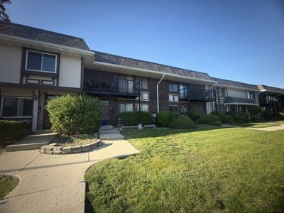/international/us/1140-court-g-hanover-park-il-110108571585/
