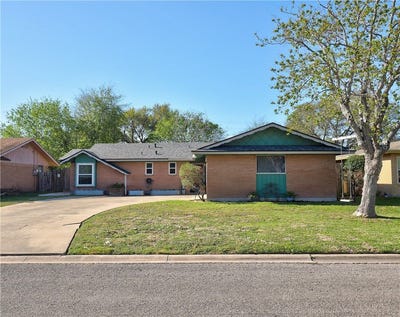 /international/us/106-westover-drive-portland-tx-110107086882/