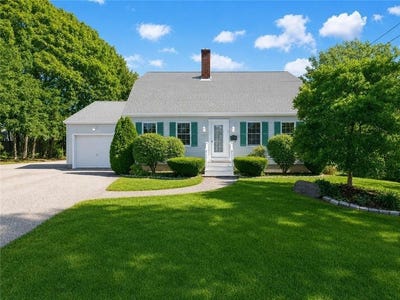 /international/us/46-north-road-jamestown-ri-110108024644/