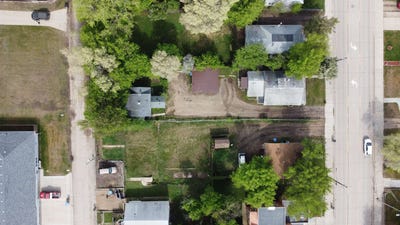 /international/us/916-918-valley-street-minot-nd-110100506070/
