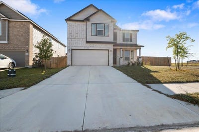 /international/us/18501-spotted-eagle-ln-elgin-tx-110108797988/