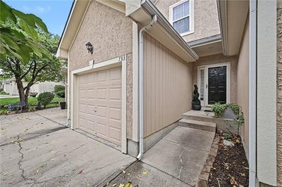 /international/us/7313-mccoy-street-shawnee-ks-110120591023/