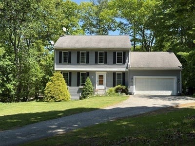 /international/us/38-lake-street-spencer-ma-110108340494/