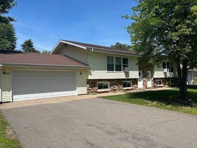 /international/us/1912-1914-forsyth-road-kronenwetter-wi-110100967109/