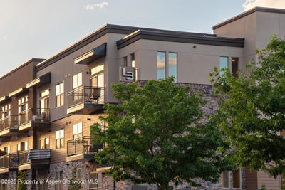/international/us/253-wulfsohn-road-glenwood-springs-co-110099993266/