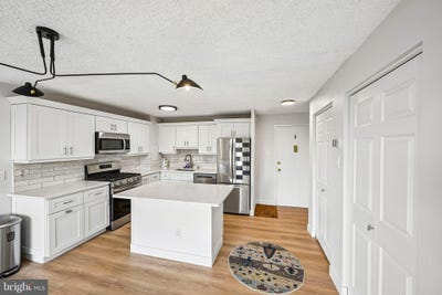/international/us/1030-e-lancaster-avenue-bryn-mawr-pa-110110241666/