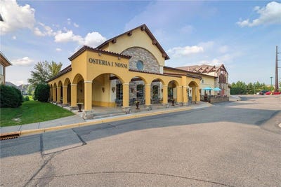 /international/us/981-sibley-memorial-highway-lilydale-mn-110098093877/