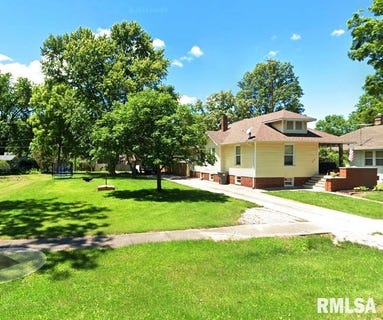 /international/us/422-johnson-street-carlinville-il-110101048446/