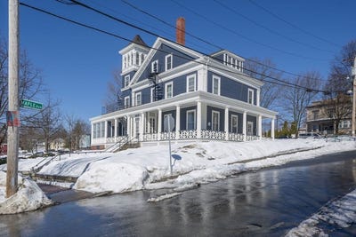 /international/us/86-summer-haverhill-ma-110106727085/