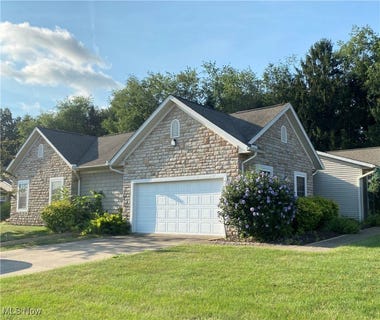 /international/us/133-heritage-green-lane-unit-133-dalton-oh-110101165814/