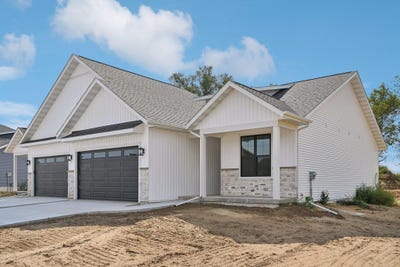 /international/us/317-willow-street-pardeeville-wi-110098954916/
