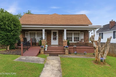 /international/us/205-kingston-st-lenoir-city-tn-110108359365/