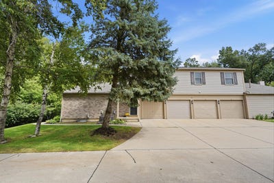 /international/us/240-pine-tree-ridge-drive-waterford-mi-110119735266/