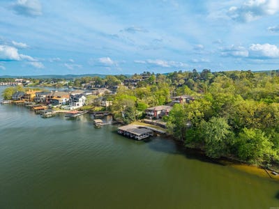 /international/us/207-wilson-point-hot-springs-ar-110106974164/