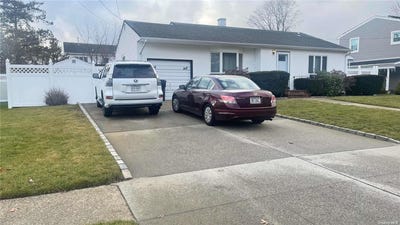 /international/us/1008-nw-manor-lane-bay-shore-ny-110096104085/