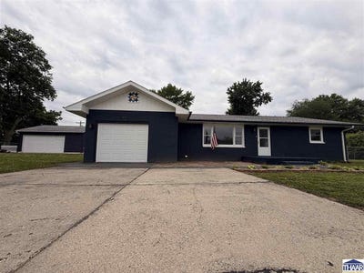/international/us/729-monroe-street-montezuma-in-110108469829/