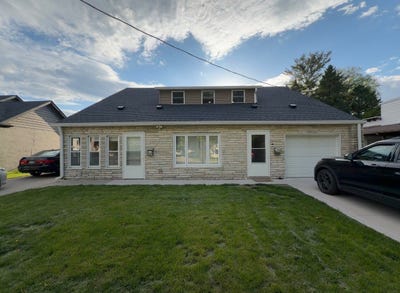 /international/us/2404-57th-street-des-moines-ia-110107963065/