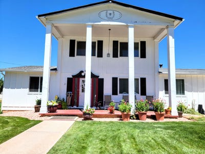 /international/us/65-e-300-s-st-parowan-ut-110101212046/