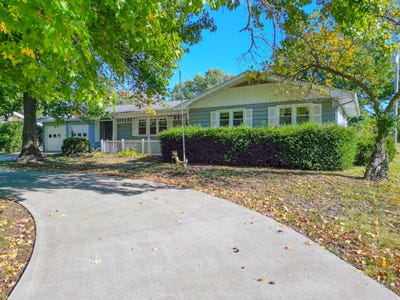 /international/us/504-n-main-st-huntsville-mo-110120553223/