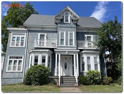 /international/us/13-portland-st-lynn-ma-110100831620/?lang=en