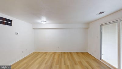 /international/us/7302-barlowe-road-landover-md-110100843893/