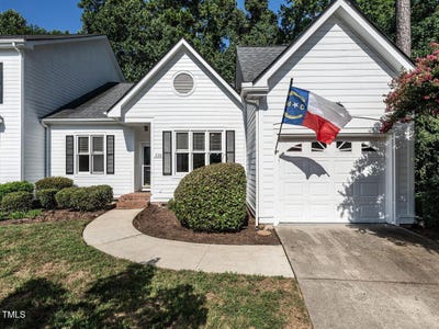 /international/us/220-vinca-circle-cary-nc-110101152891/