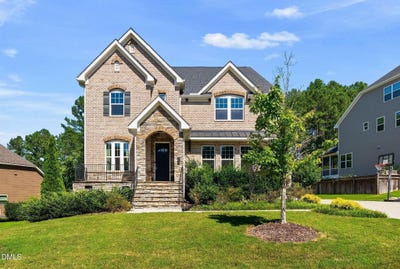 /international/us/240-keythorpe-lane-cary-nc-110119968275/