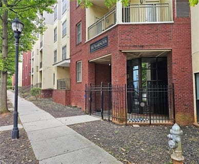 /international/us/870-mayson-turner-road-atlanta-ga-110100018241/