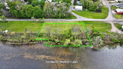 /international/us/river-street-concord-mi-110107856635/