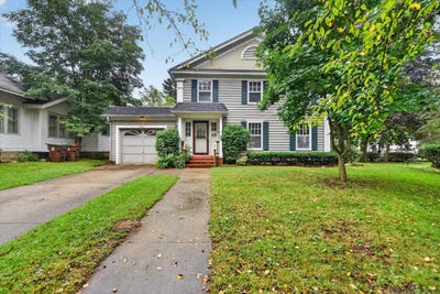 /international/us/421-elizabeth-street-albion-mi-110110233864/